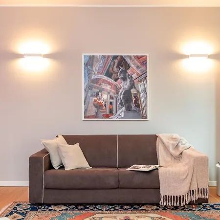 Apartament Luxurious & Spacious Flats In Duomo