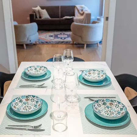 Appartement Luxurious & Spacious Flats In Duomo Milaan