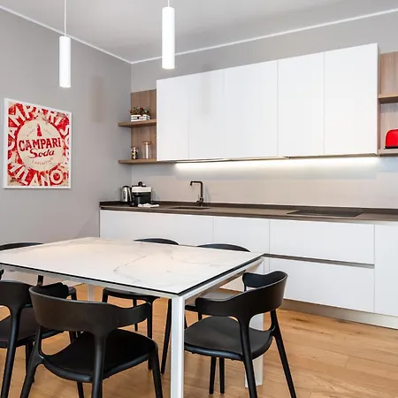 Luxurious & Spacious Flats In Duomo