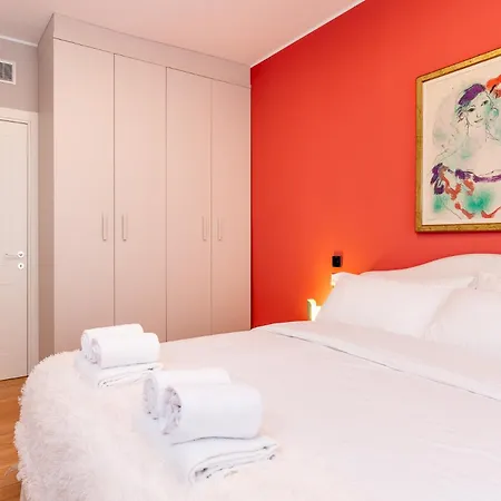 Apartament Luxurious & Spacious Flats In Duomo