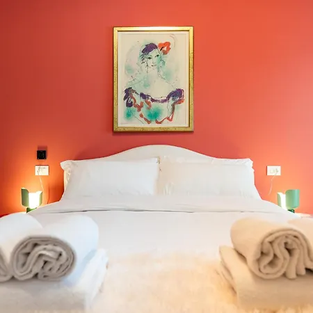 Luxurious & Spacious Flats In Duomo * Mediolan