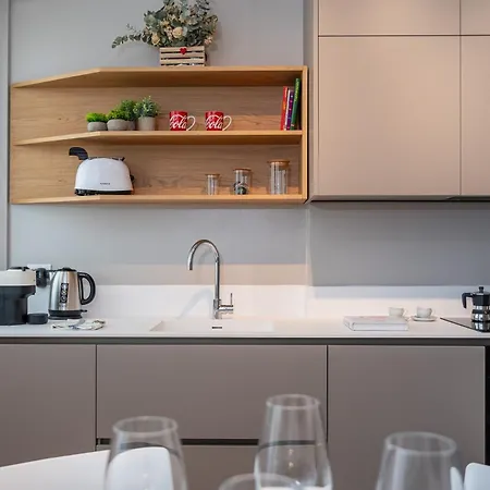 Appartement Luxurious & Spacious Flats In Duomo Milaan