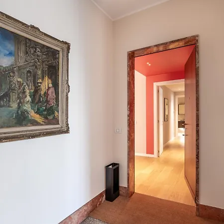 דירה Luxurious & Spacious Flats In Duomo
