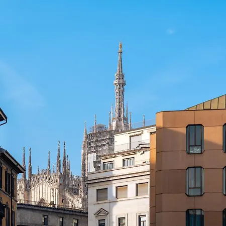 Luxurious & Spacious Flats In Duomo Milánó