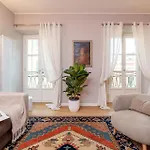 Luxurious & Spacious Flats In Duomo 公寓 *